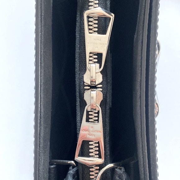 Louis Vuitton Black Epi Leather Twist Tote - Picture 9 of 16